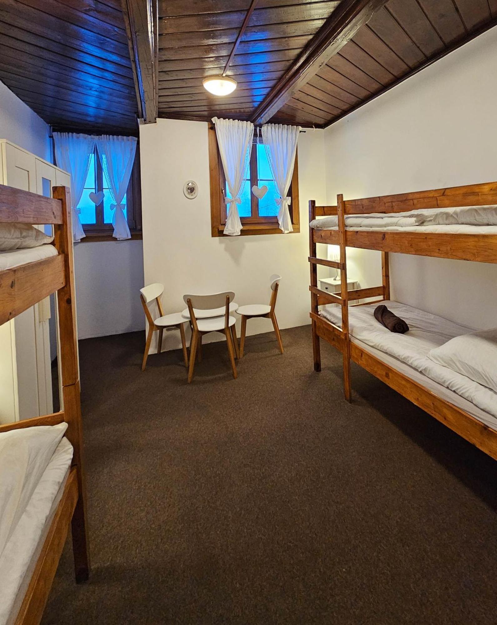 Schronisko Gosciniec Rownica Hotel Ustron Exterior photo
